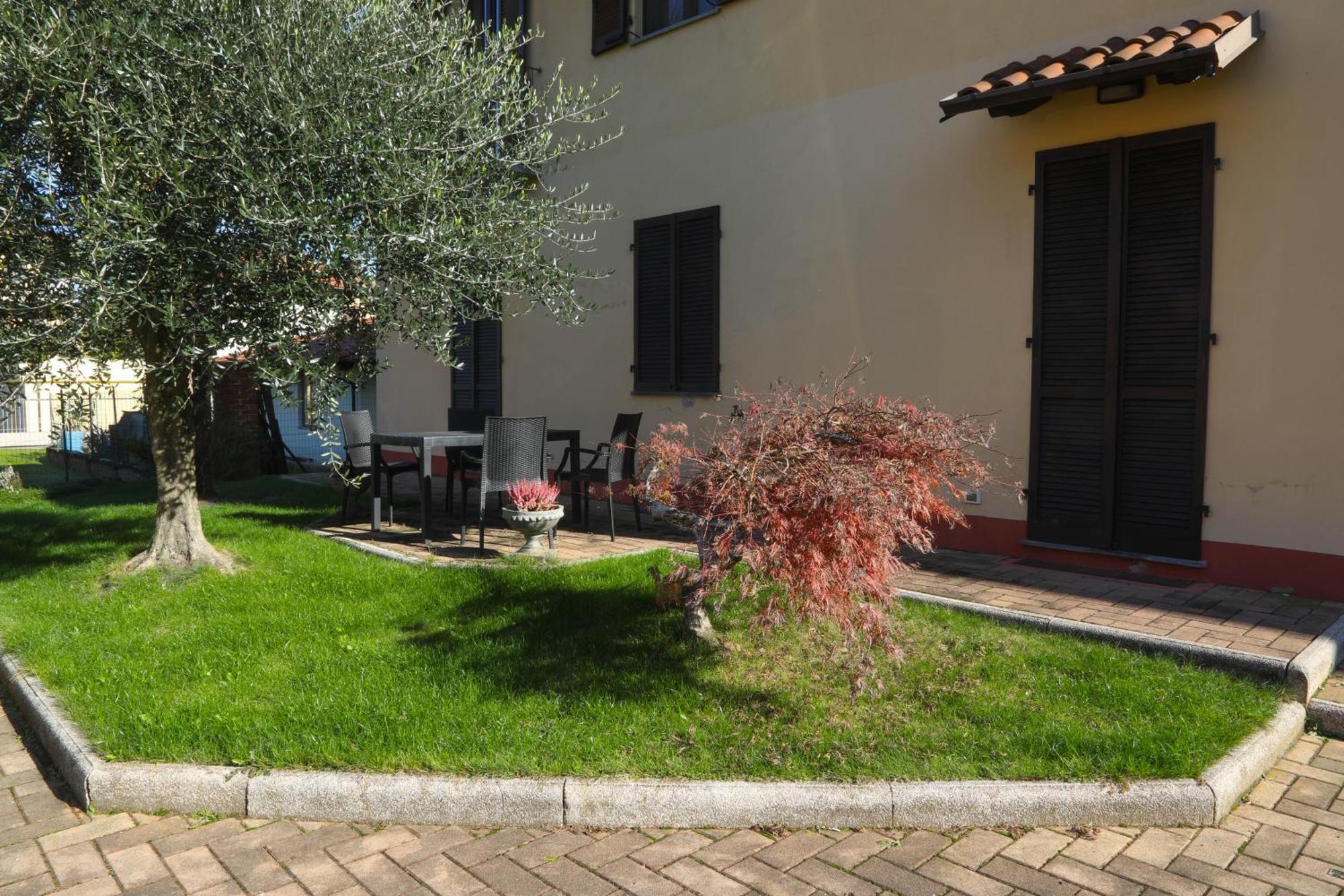La Dimora Di Nonno Piero Manta Exterior foto